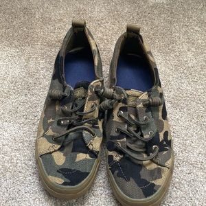Sperry Sneakers